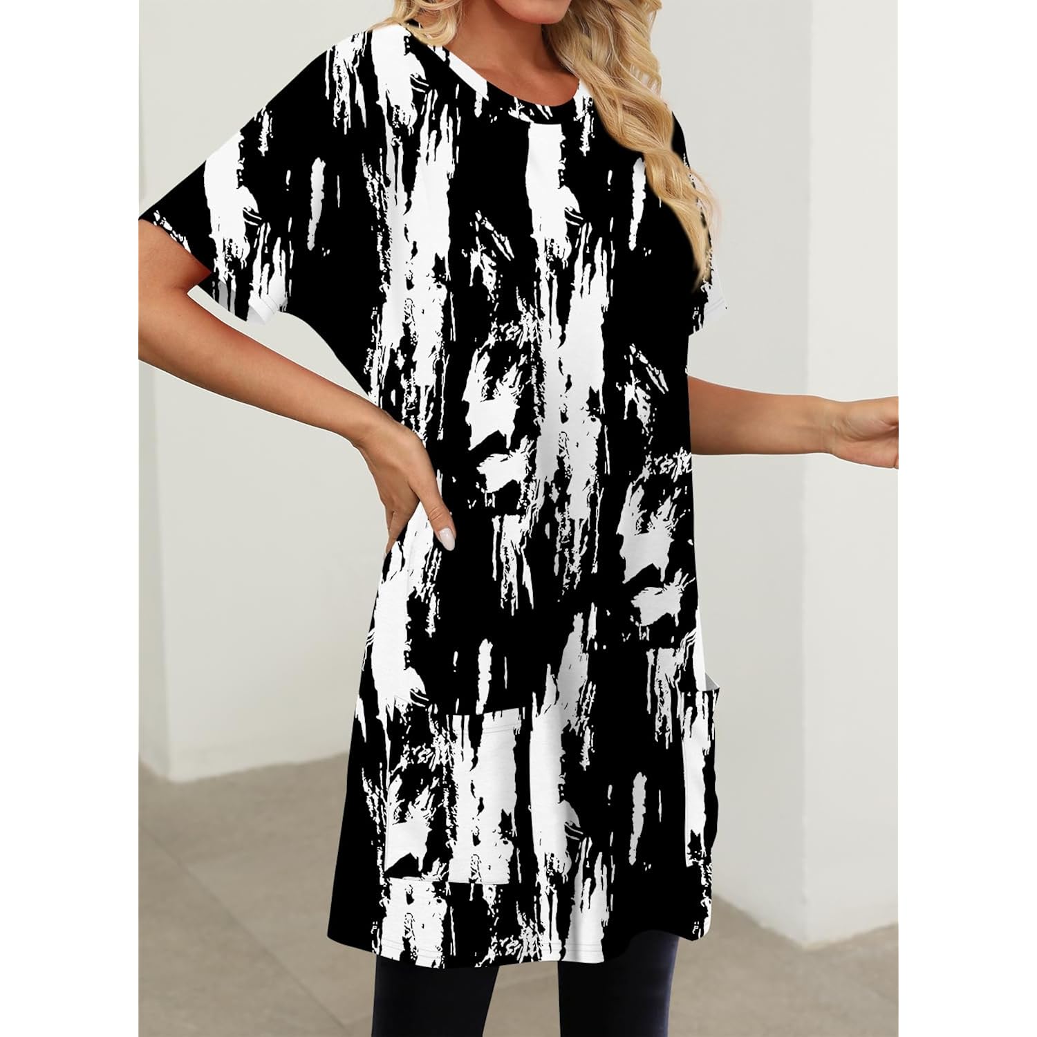Women's Pocket Tunic Tunic Top Black/White