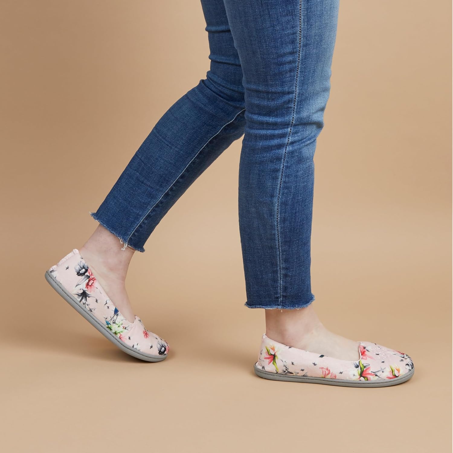 Women's Slippers Rebecca Pink Floral Velour